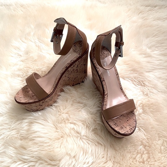 Tony Bianco Desi in Tan Monaco. Worn once. - Picture 3 of 6